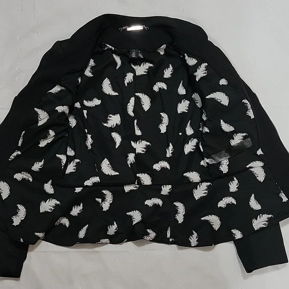 White House Black Market Black Quilted Peplum Zip‎ Up Blazer Jacket Size 6